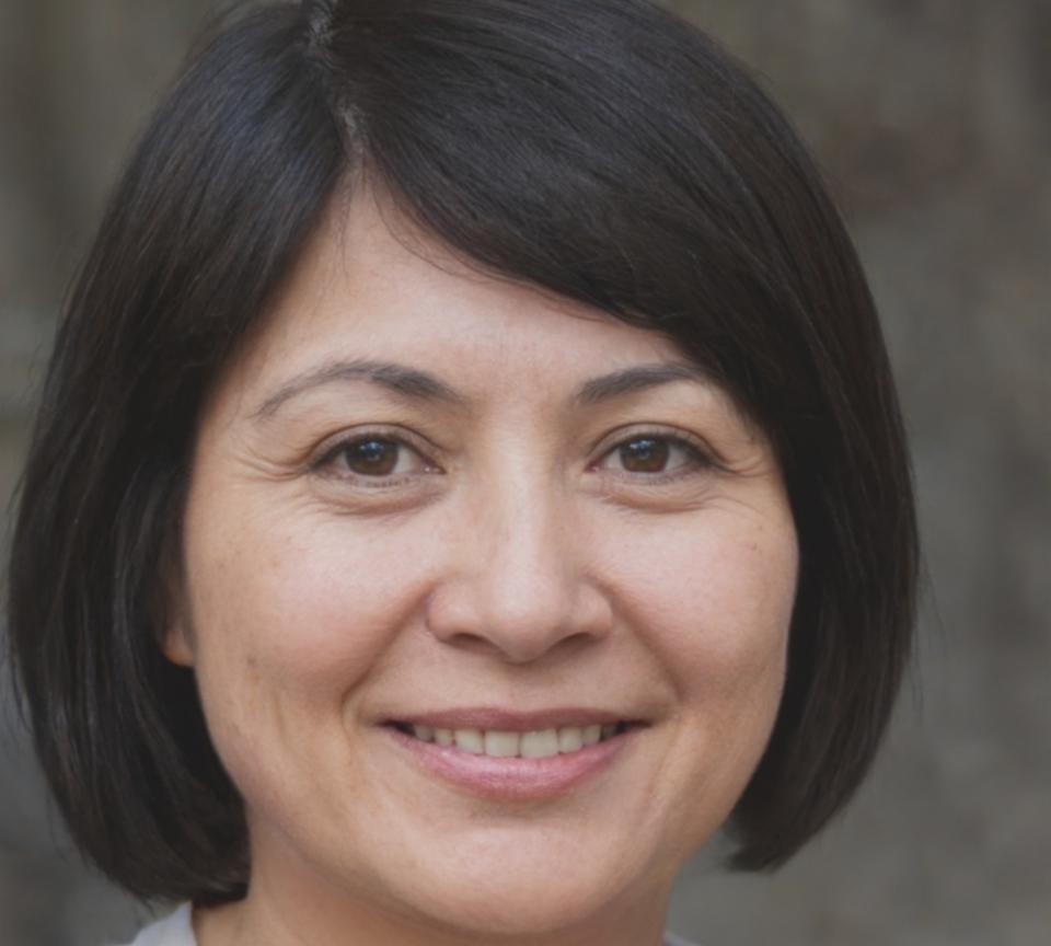 Dr. Sarah Müller, Leitende Finanzanalystin bei lophaluvia